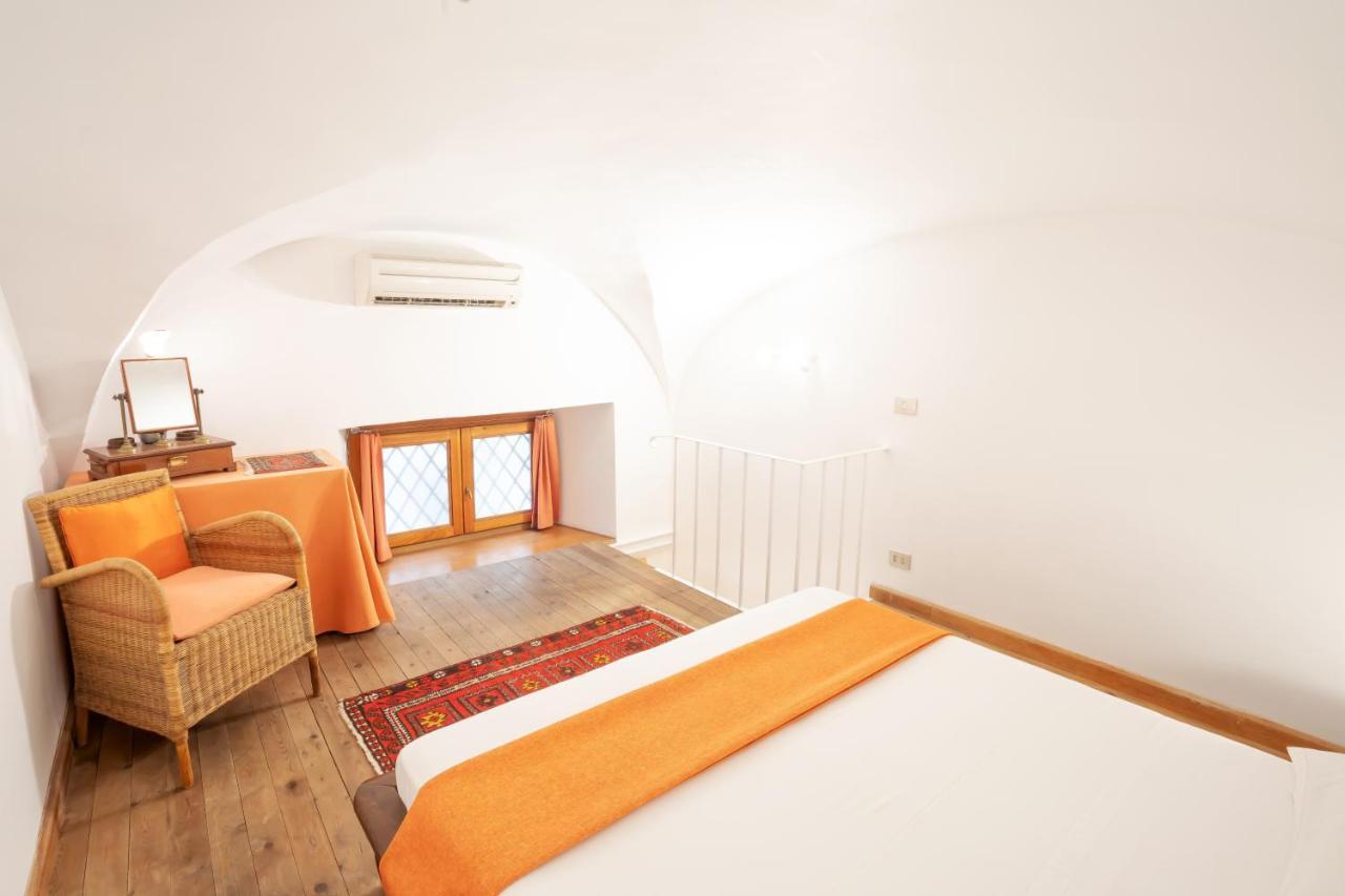 Quiet And Cozy Trastevere Hideaway Lägenhet Rom